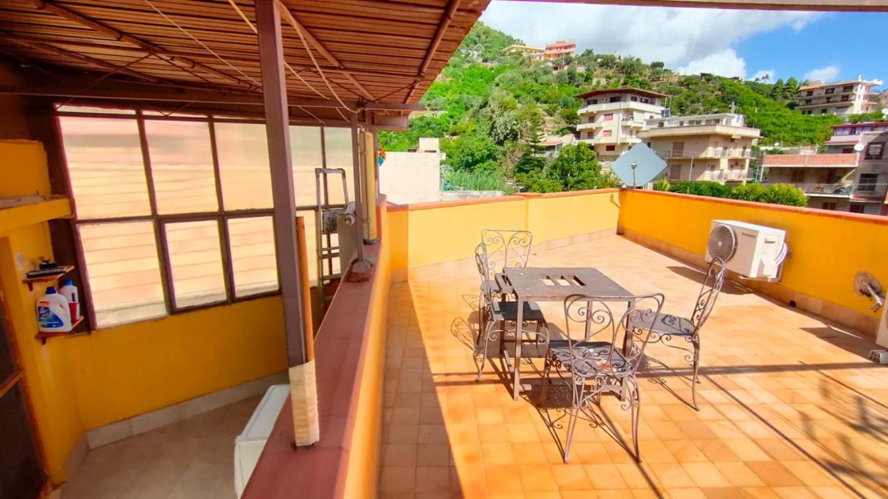 Casa Soprano Da Anita Villa Месина Екстериор снимка